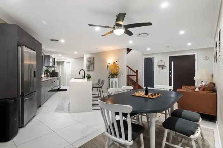 buy house luxurious living at 39 Verbena Avenue Casula with modern finishes