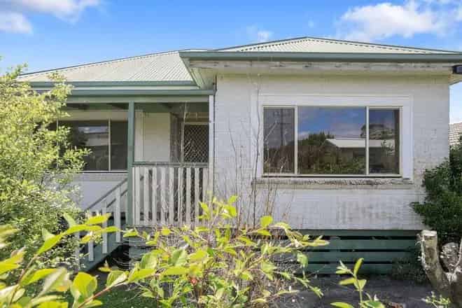 House For Sale , 72, McLachlan Street, Apollo Bay, Victoria