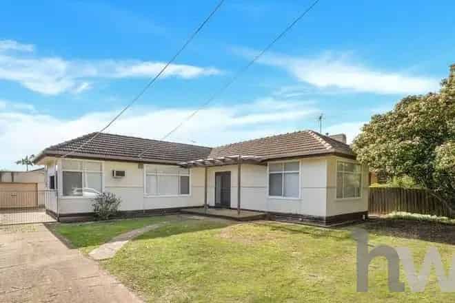 House For Sale , 101, McClelland Avenue, Lara, Victoria