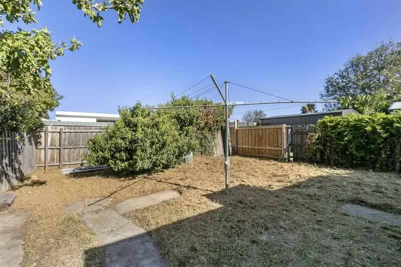 House Auction - 95 Mason Street, Newport VIC 3015
