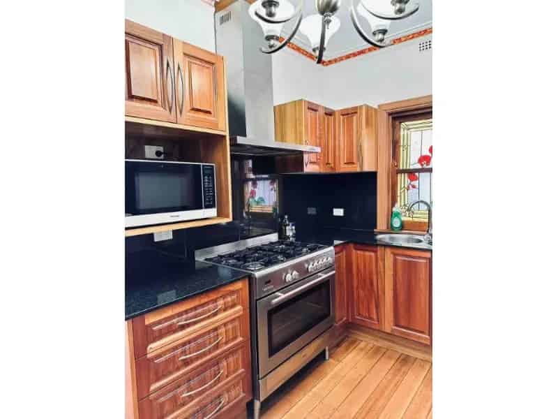 Luxury Ground Floor Apartment - Available Now!