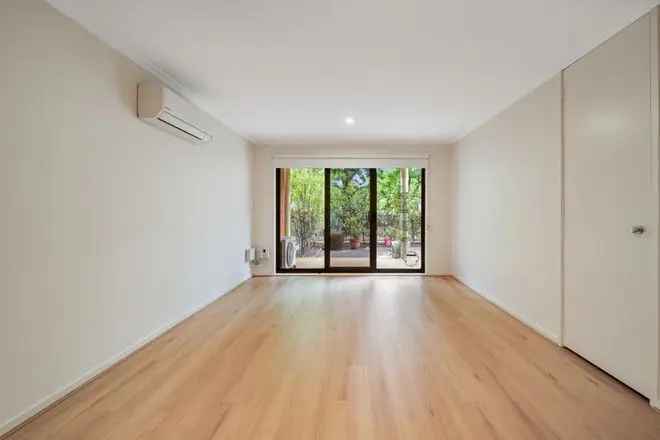 Apartment For Rent in North Canberra, Australian Capital Territory