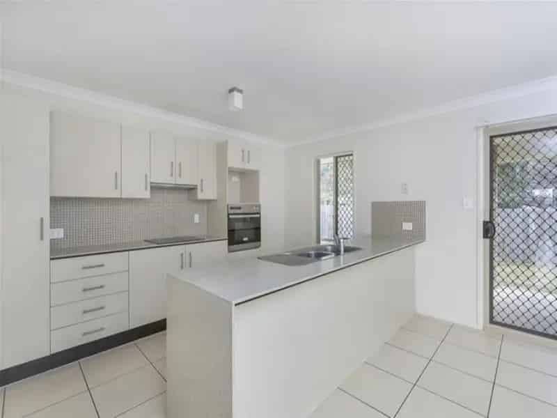 Lease Modern Home in Collingwood Park with Stylish Features
