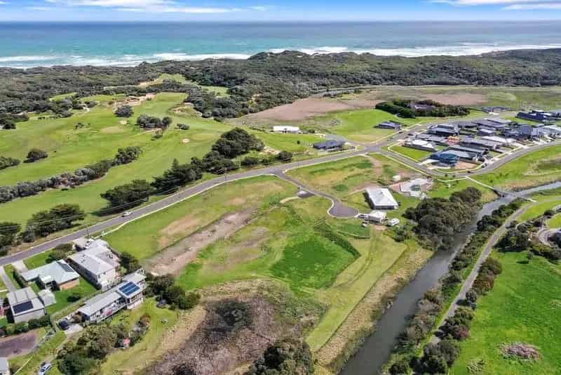Buy land near Warrnambool Golf Links and Merri River with immediate development