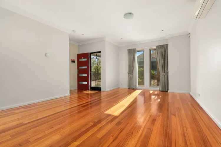 Two-Bedroom Townhouse near Pascoe Vale Station