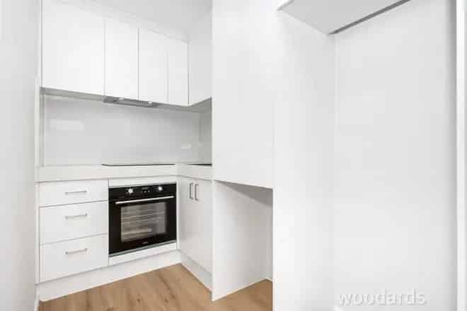 Apartment For Rent , 12, Dundas Street, Melbourne, Victoria