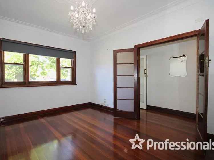 House For Sale in Bunbury, Western Australia