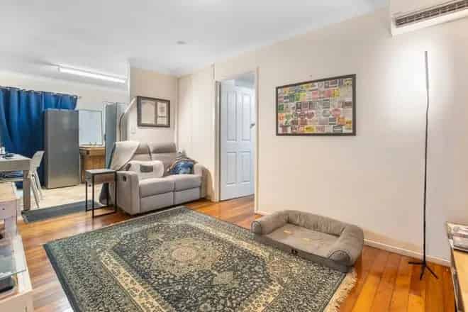Block of units For Sale , 16, Ovendean Street, City of Brisbane, Queensland