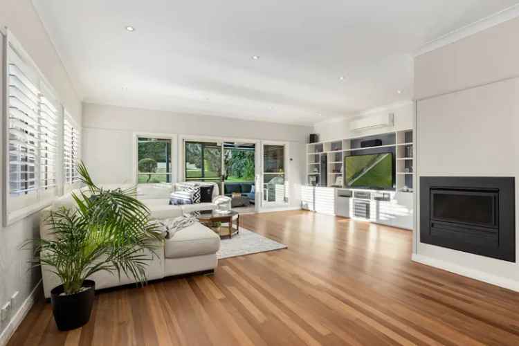 Impressive Quality Renovated Residence on a Wide 733sqm Block