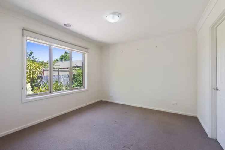 3 rooms apartment of 222 m² in Melbourne