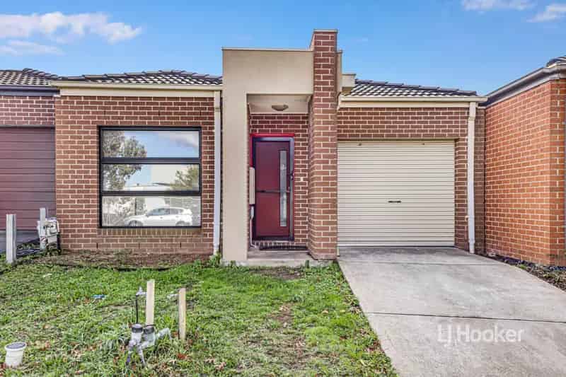 House For Sale , 71, Havana Parade, Melbourne, Victoria