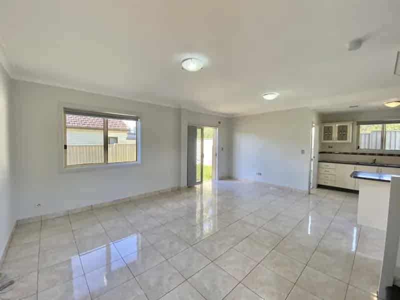 Real Estate For Lease - 5/10 Torrens Avenue - The Entrance , NSW