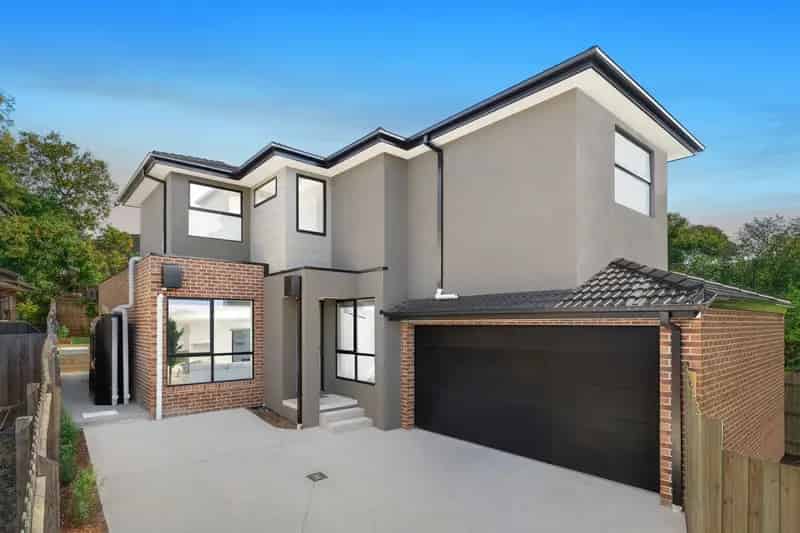 Modern Luxury, Light-Filled Living in Ringwood East