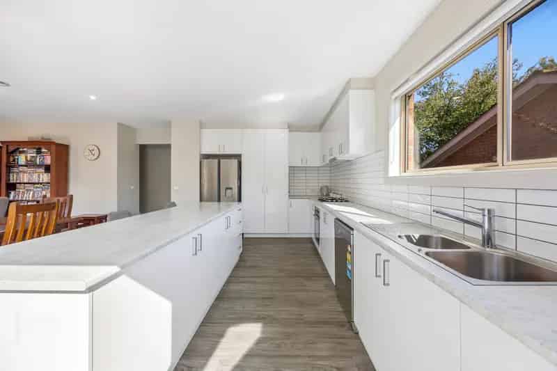 Fantastic 3 Bedroom Townhouse in Prime Location