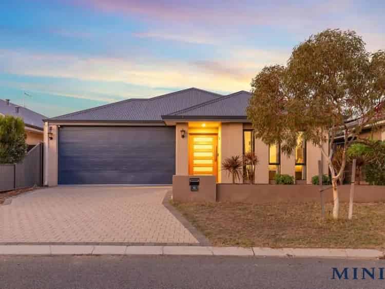 House For Sale , 16, Manberry Crescent, City Of Armadale, Western Australia