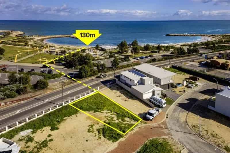 Vacant land for sale in Geraldton with stunning ocean views