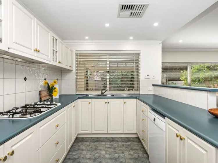 House For Sale in City of Melville, Western Australia