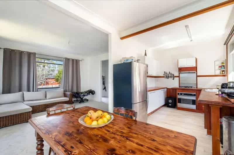 Real Estate For Lease - 2 Jimada Avenue - Frenchs Forest , NSW