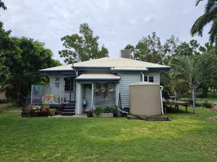 Buy house in Bluff with spacious living and outdoor features