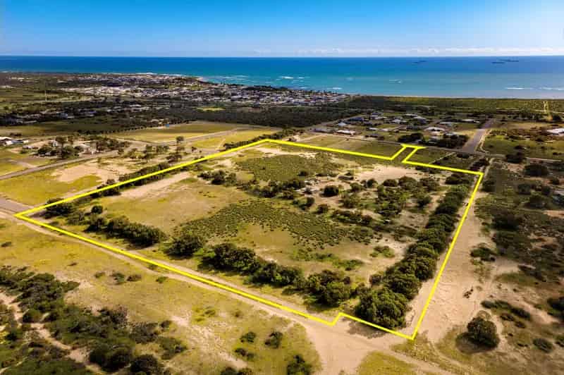 Buy Subdividable Land Near Geraldton with Coastal Views
