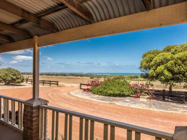 House For Sale in Geraldton, Western Australia