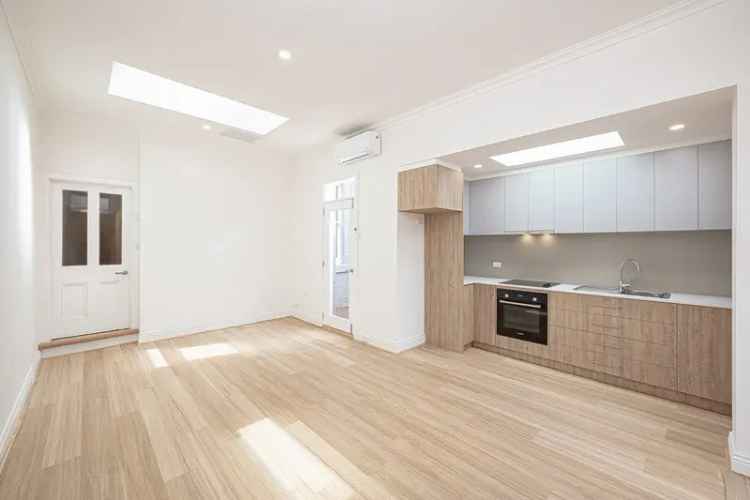 House For Sale in 73, Neill Street, Melbourne, Victoria