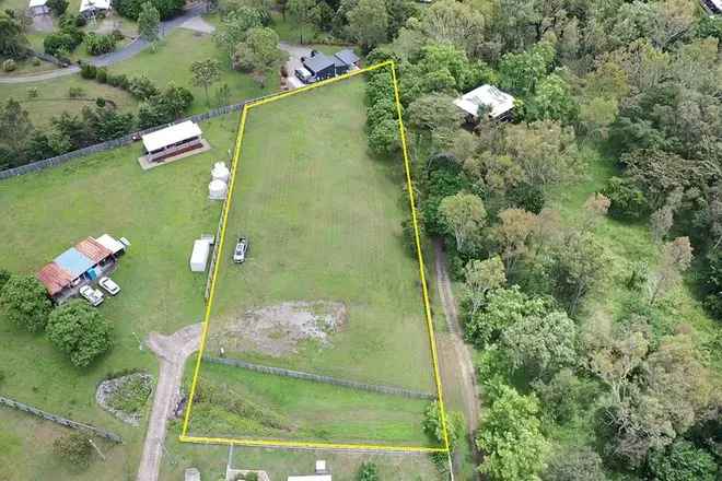 Land For Sale in Cannonvale, Queensland