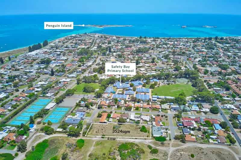 Buy development land opportunity near the beach with right of way access