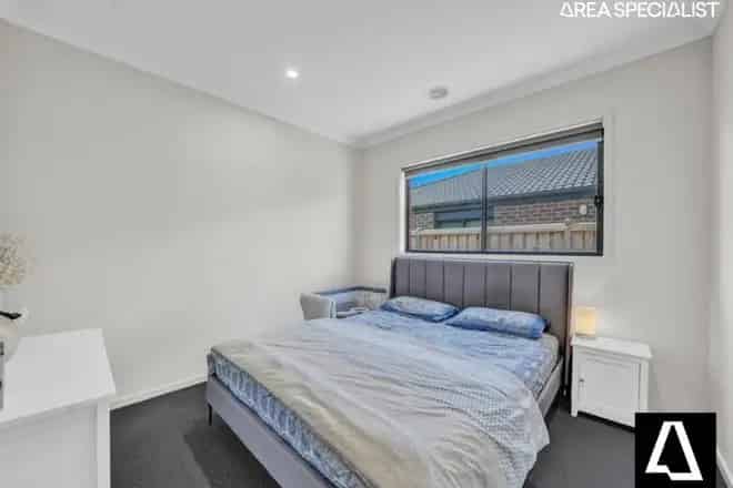 House For Rent , 56, Wingfield Drive, Melbourne, Victoria