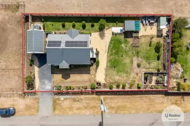 House For Sale , 4, Erskine Street, Shepparton, Victoria