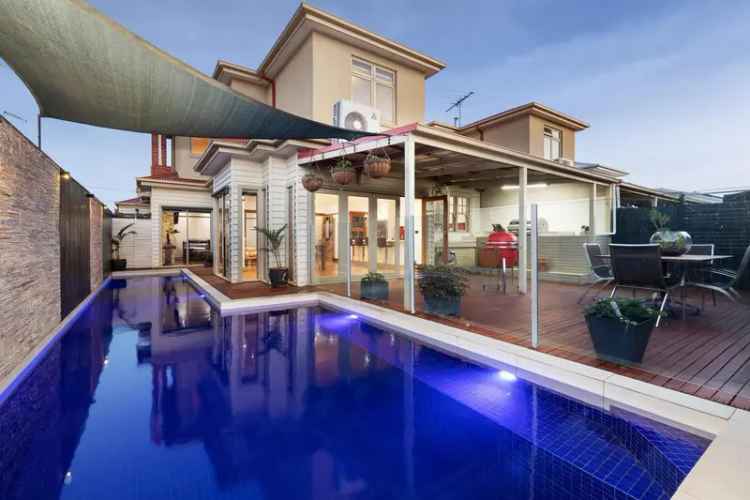 House For Sale in Melbourne, Victoria