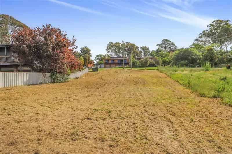 Buy land house package with stunning views in Snowy Valley