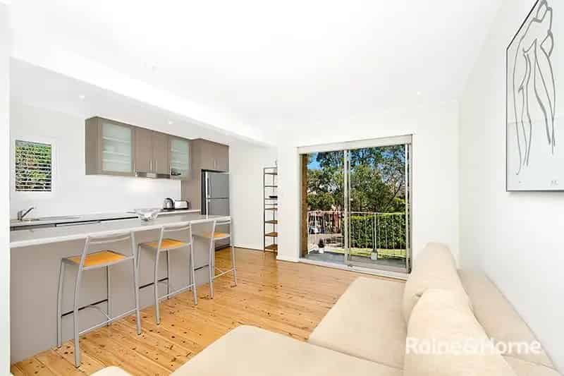 Real Estate For Lease - 2/19 Shirley Road - Wollstonecraft , NSW