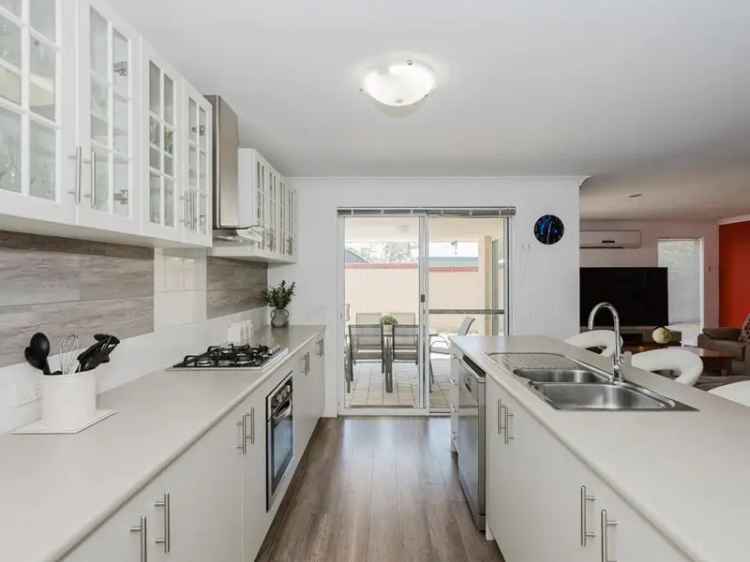 House For Sale in City of Mandurah, Western Australia