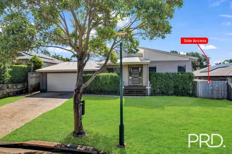 BEAUTIFUL - HUGE - REDLAND BAY HOME - WITH POOL AND 2 X SIDE ACCESS! 710m2