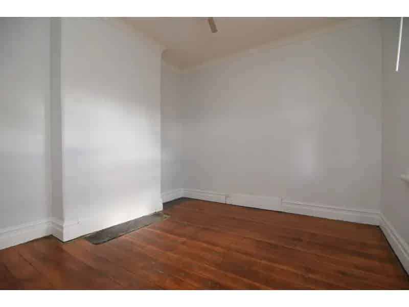 Charming 3-Bedroom Semi-Detached Home – Convenient Location!