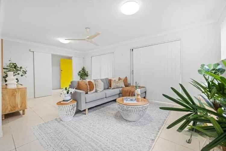 Spacious Family Home in Strathpine