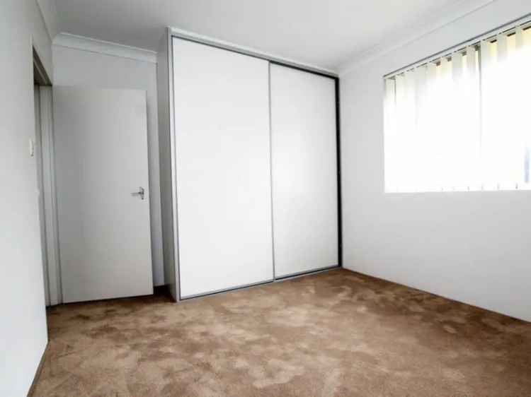 Spacious 1-Bedroom Apartment 203m² Summer Hill