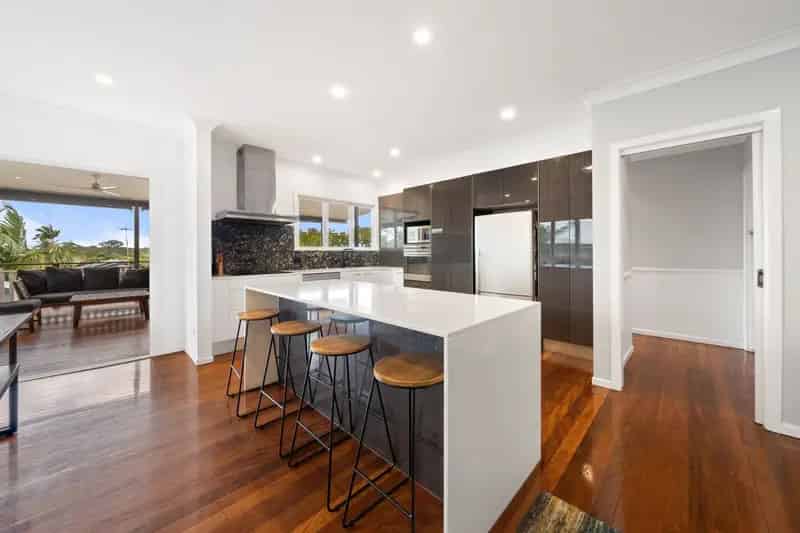 Real Estate For Lease - 42 Windrest Avenue - Aspley , QLD