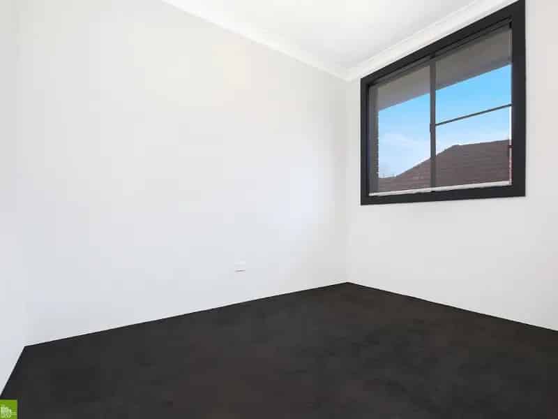 "Modern Two Bedroom Top Floor Apartment"