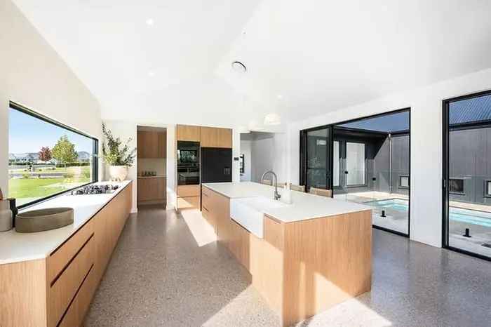 House For Sale in Mid-Western Regional Council, New South Wales