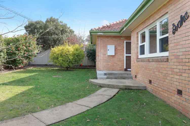 Art Deco Home Camperdown 3 Beds 1 Bath Large Shed