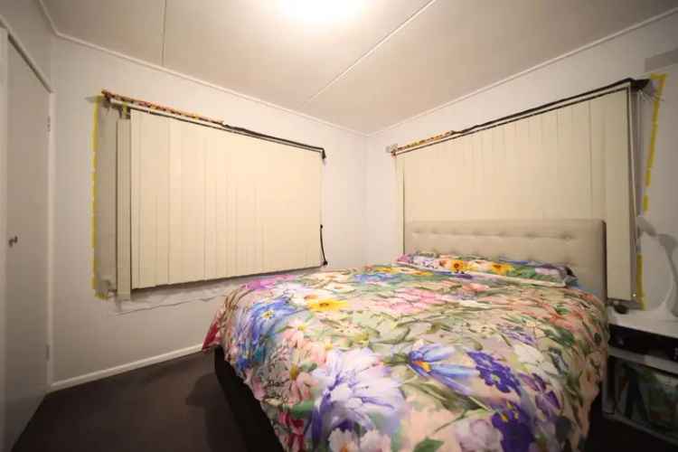 Dual-Unit Investment Zeehan 400 Week Rental Income