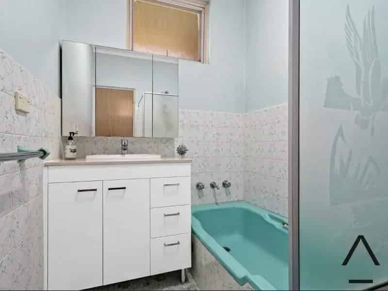 Lease Apartment in Rockdale with Spacious Living and Close to Amenities