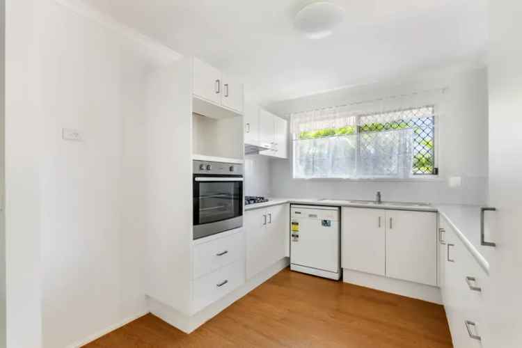 Villa For Sale in 18, Spano Street, Brisbane City, Queensland