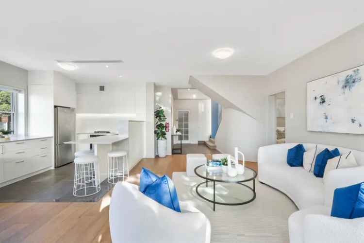 Real Estate For Sale - 3/4 Reddall Street - Manly , NSW