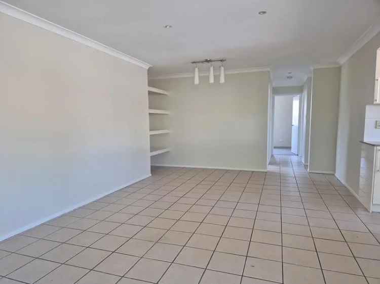 3 Bedroom Unit Near Southport Central