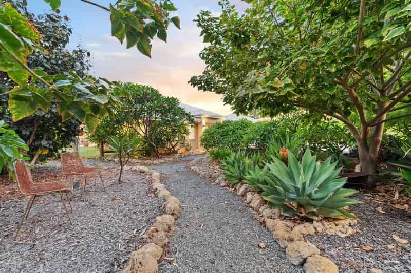 STUNNING BUSHLAND HOME IN BEACHSIDE LOCATION