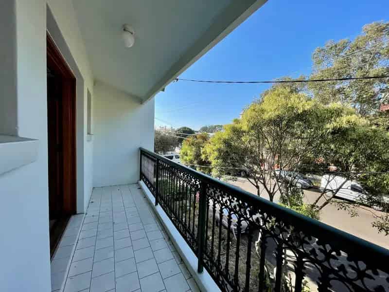 4 rooms house of 370 m² in Sydney
