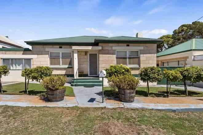 House For Sale , 4, Thrush Street, Geelong, Victoria